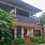 Koolkost Near Stadion Maguwoharjo